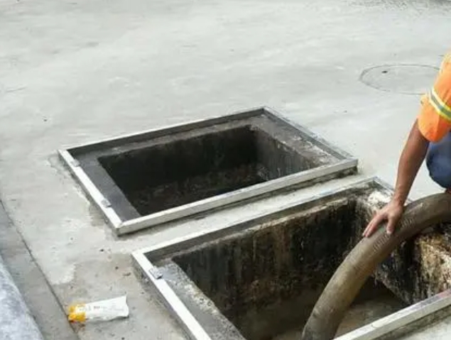 美溪化粪池清理