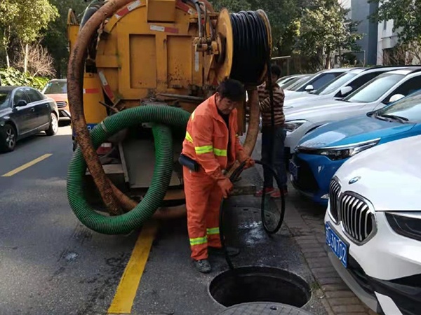 美溪排污管道清淤