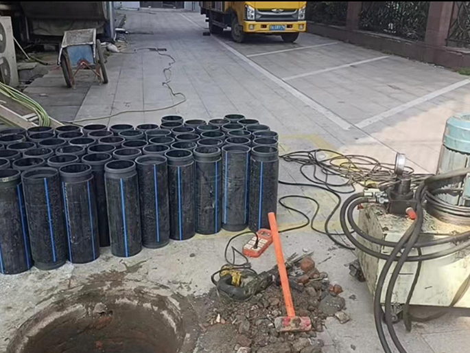 美溪PE置换管厂家 DN315置换管 非开挖管短管置换